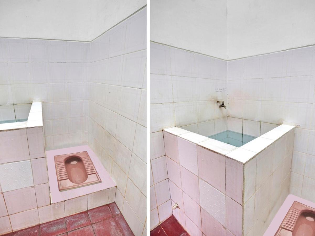 Oyo Life 90539 Taman Borobudur Guest House Syariah Blimbing  エクステリア 写真
